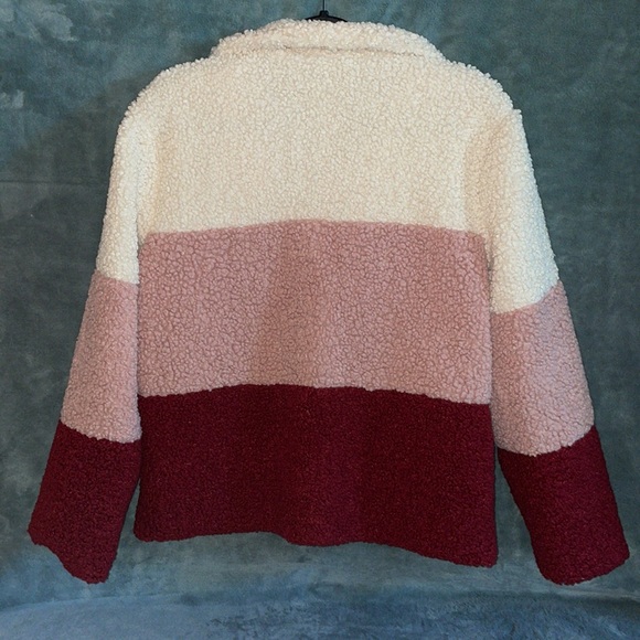 Sadie & Sage Woman’s coat. Size Medium. - Picture 3 of 6